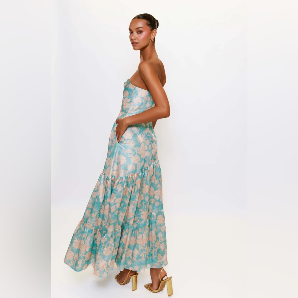 Hutch ‘Phoebe’ Strapless Tiered Maxi Dress in Floral Print - Picture 7 of 8